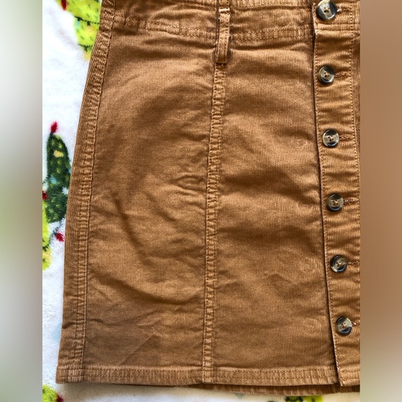 American Eagle Hi-Rise Button Front Corduroy Mini Skirt - Picture 3 of 9